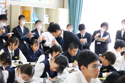 bda1de0c-7a40-4a19-8093-3f930abc71e5